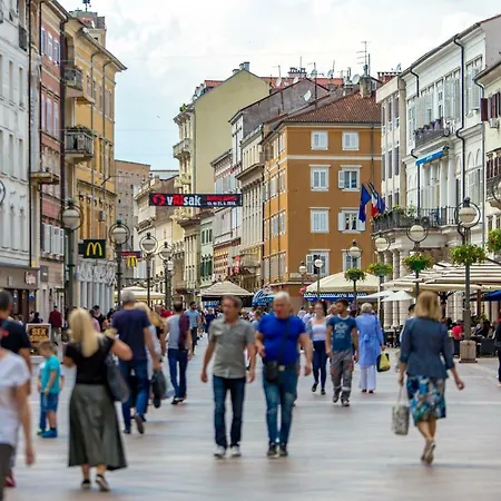 Apartman Anteo Apartman *
